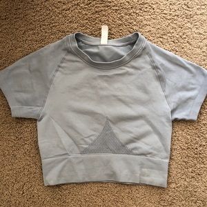 NWOT- Cropped grey exercise top